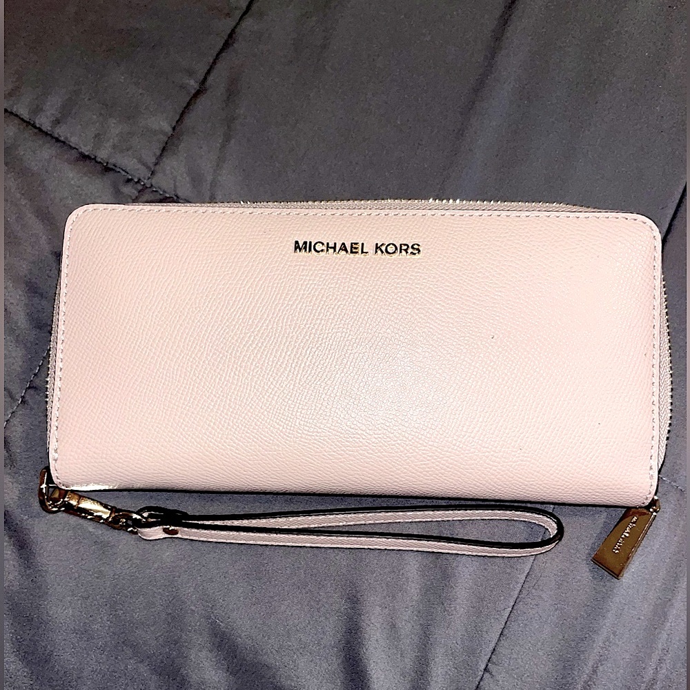 Michael Kors Leather Continental Wristlet